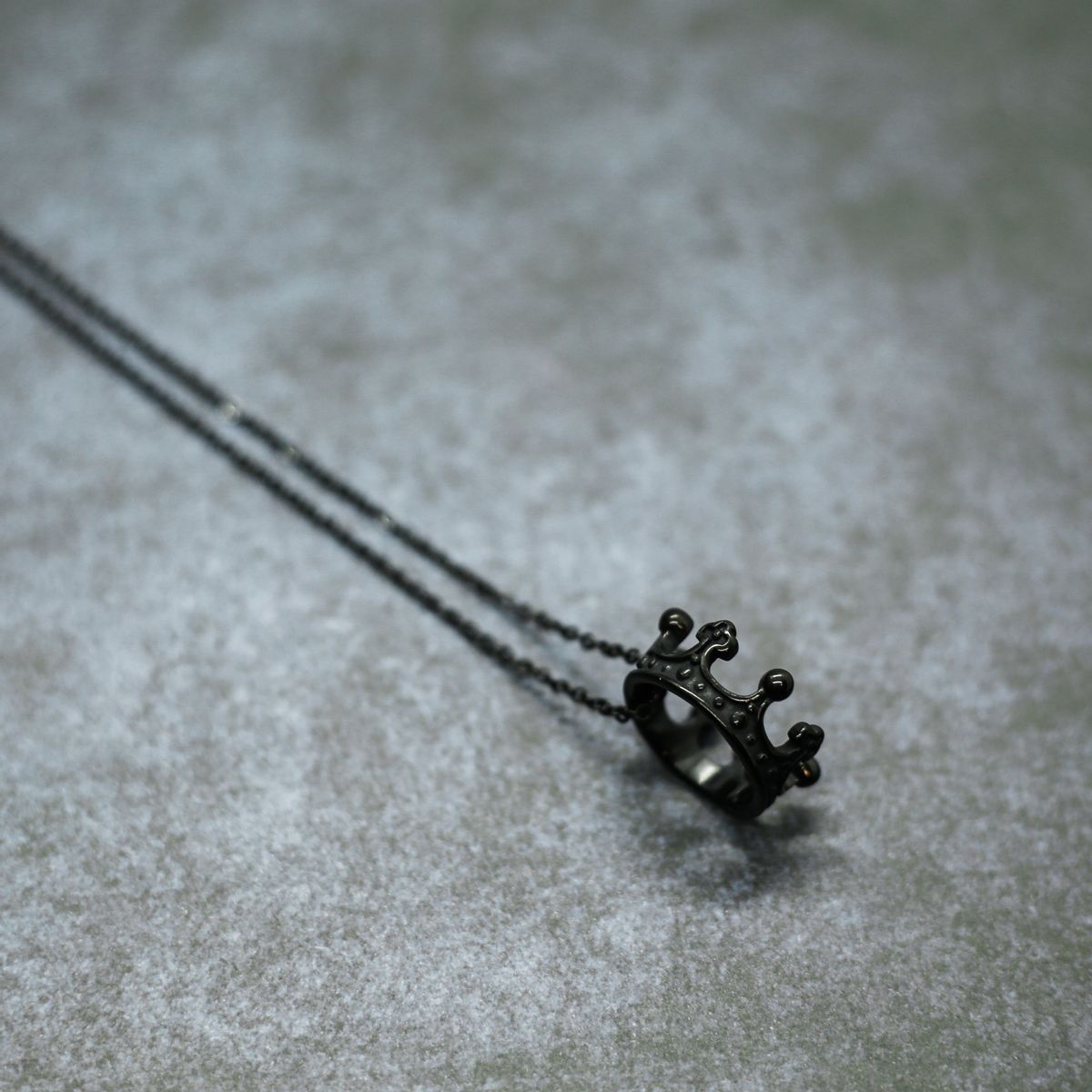 Crown Ring (Black)