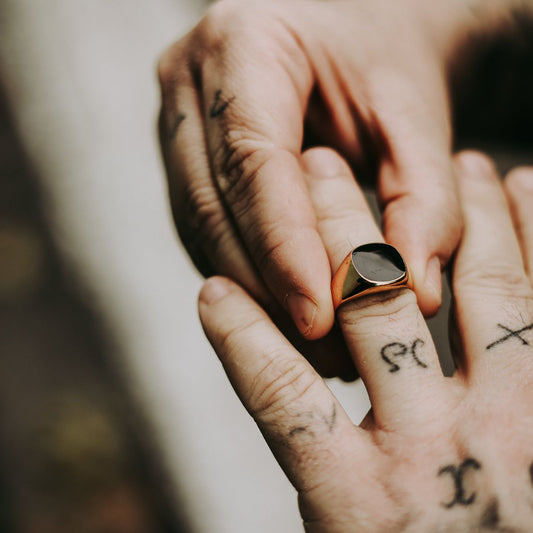 Black Stone II (Gold)