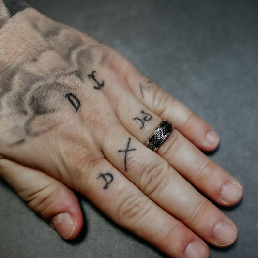 Tribal (Silver-Black)