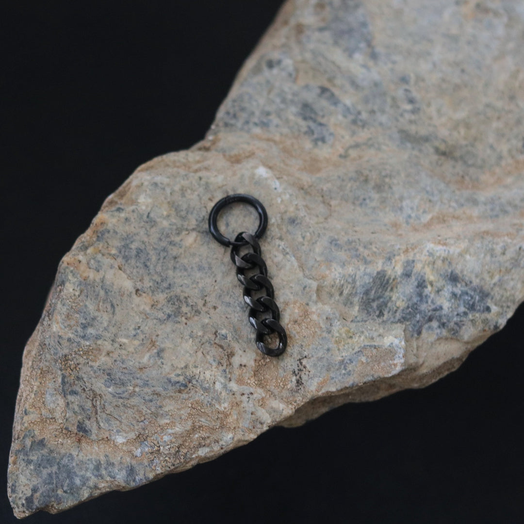 Chain Earrings (Black)