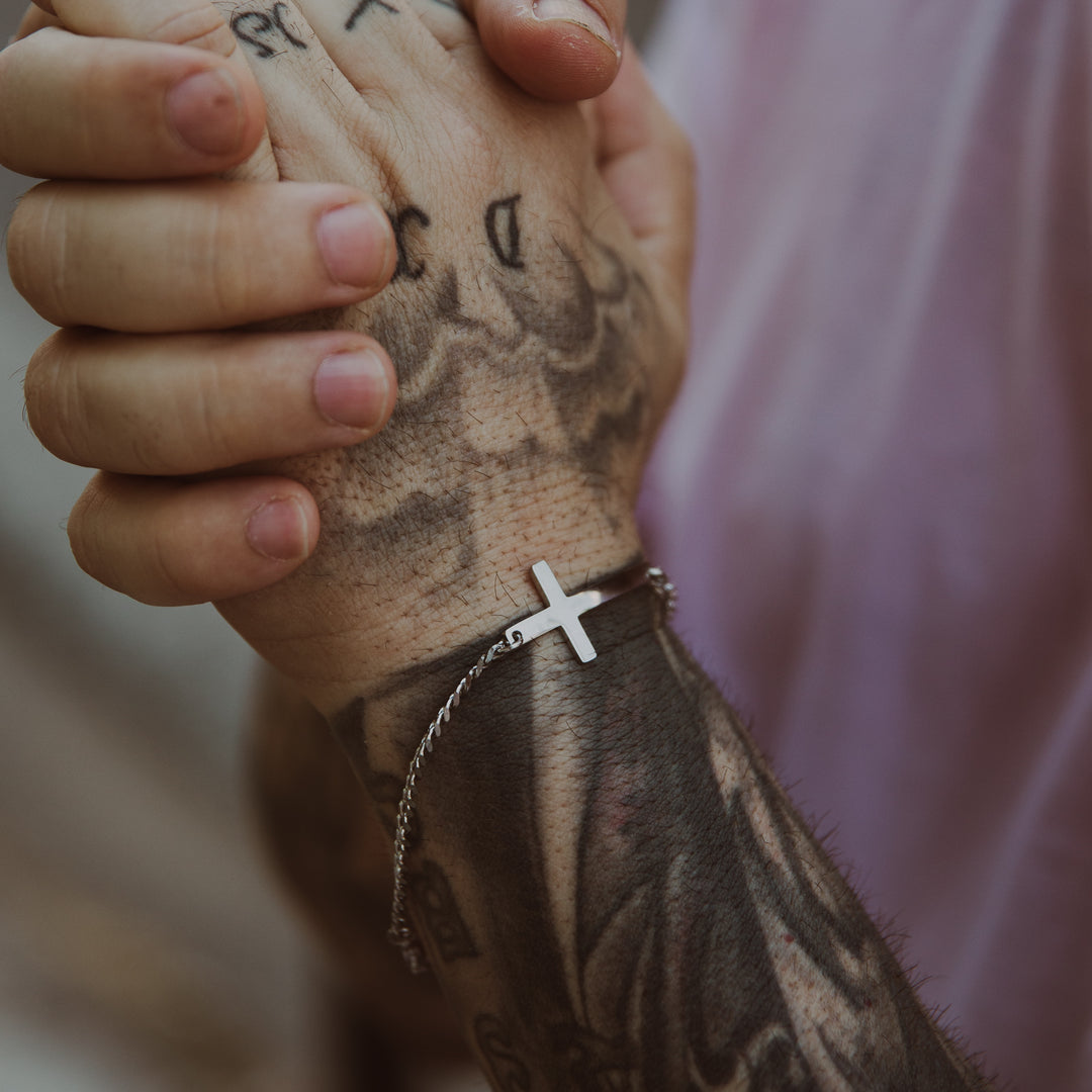 Cross Curve (Silver)