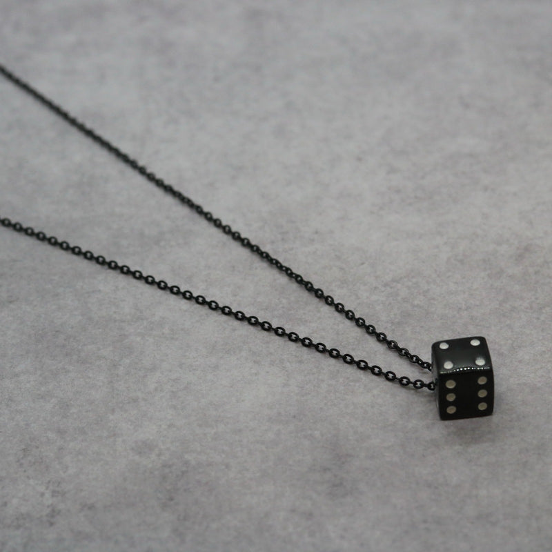 Dice (Chain)