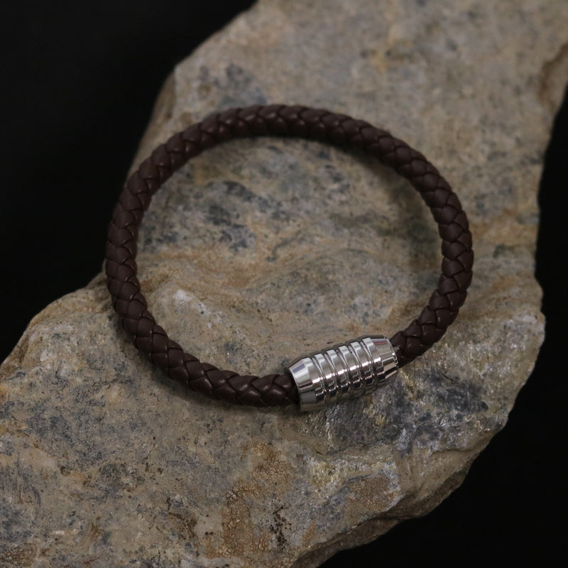Cuero 40 (Brown)