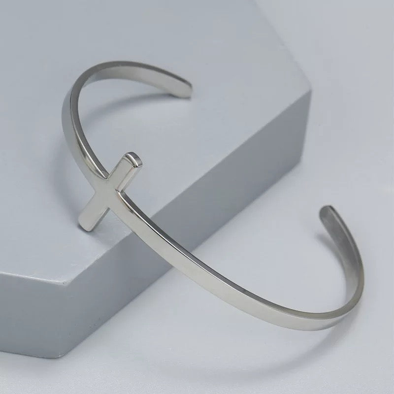 Cross Cuff (Silver)